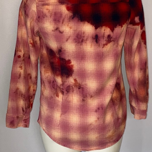 *CUSTOM DYED PLAID BUTTON DOWN - Picture 5 of 6